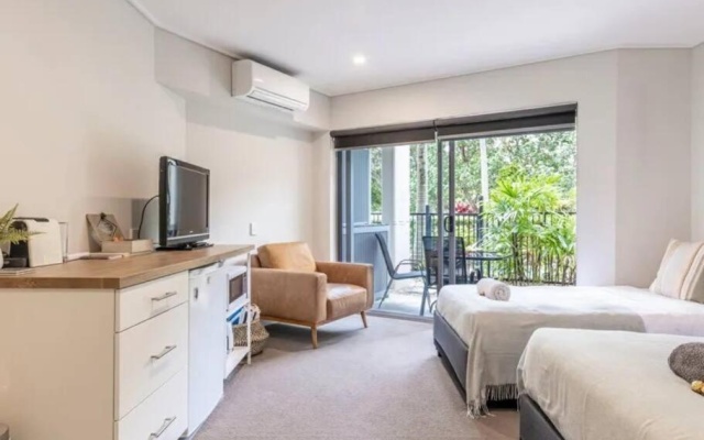 Kingscliff 2 bed apartment plunge pool at Salt Beach Resort and Spa – Guest Rooms – Kingscliff