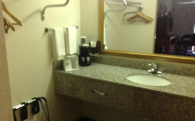 Days Inn Tallahassee-Government Center