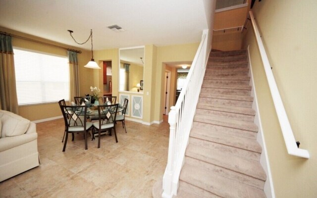 301 Las Fuentes Drive 6 Bedroom Home