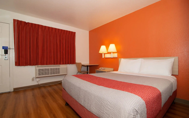 Motel 6 Belmont, CA - San Francisco - Redwood City