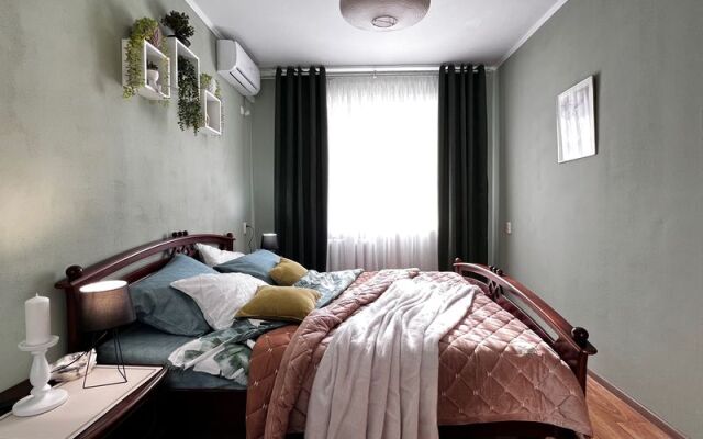 Рент Хаус на проспекте Строителей, д. 8В