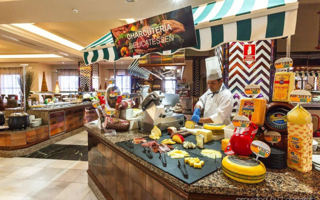 Barcelo Isla Canela Hotel