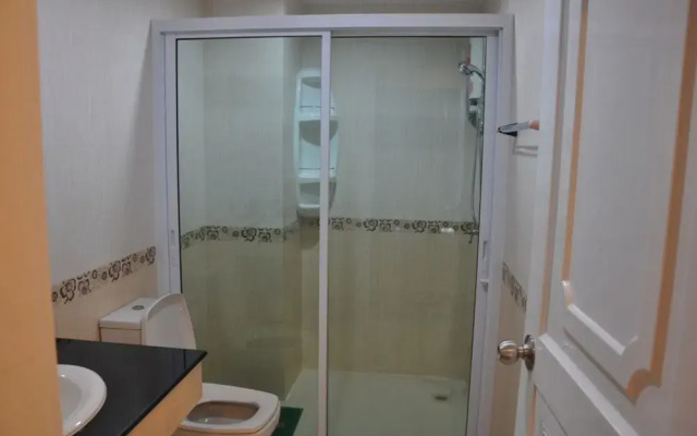 Hill Top Service Suites