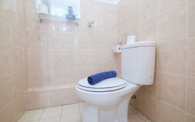 2BR Apartment Green Bay with Direct Access to Baywalk Mall