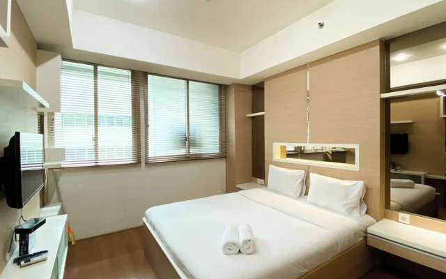 Modern Look And Comfort 2Br Kemang Village Apartment