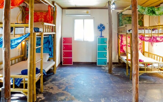 Wild Flower Hostel Koh Lanta