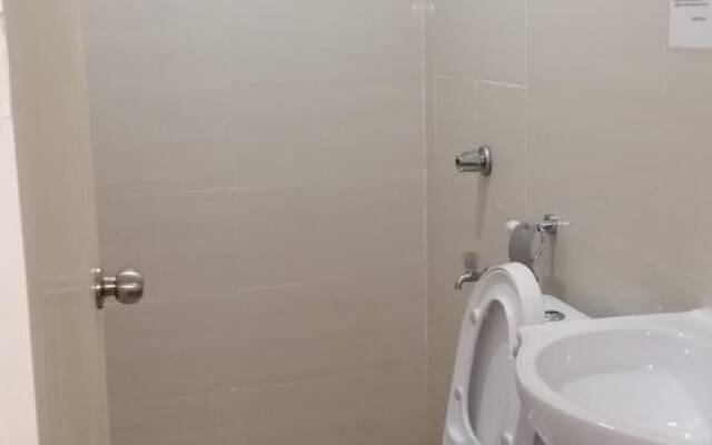 Meaco Royal Hotel-Binan