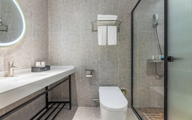 Berman Hotel Nanhai Guicheng Qiandenghu Branch
