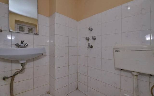 Sona Guest House By OYO Rooms
