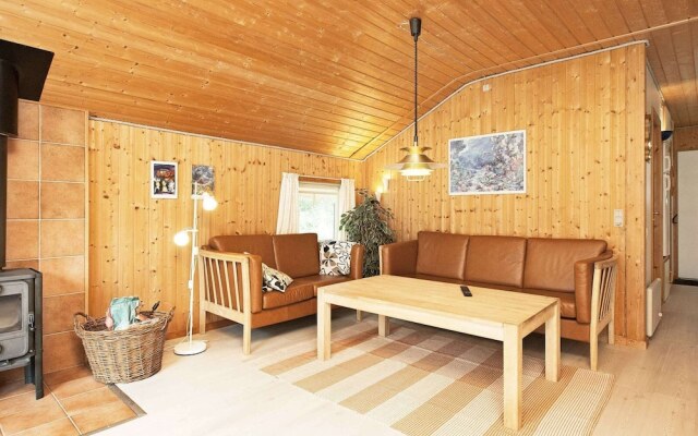 Quiet Holiday Home in Rodby near Sea