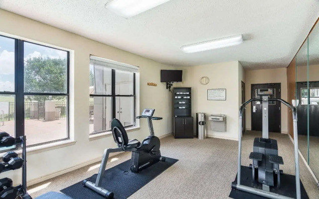 Quality Suites Sherman