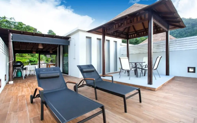 Luxury Pool Villa Kamala
