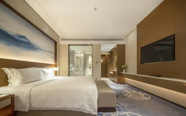 Wuhan Optics Valley Convention Hotel