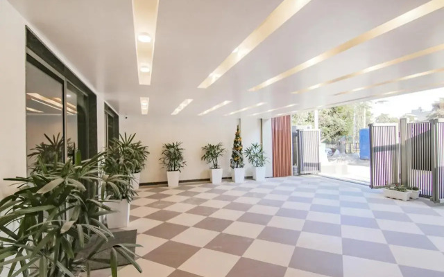 Saltstayz Select – Unitech Cyber Park