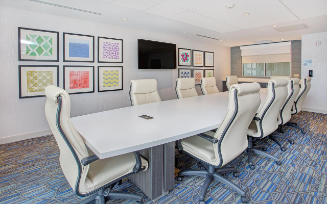 Holiday Inn Express & Suites Covington by IHG