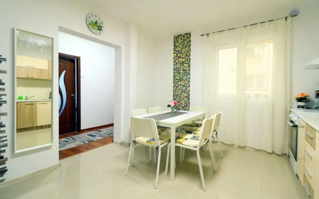 Giulia Apartment