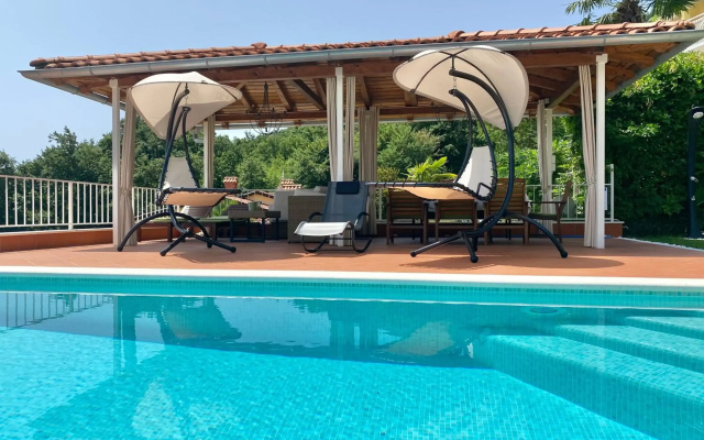 VILLA LOVRAN - heated pool - 5 min walk to the beach - incredible sea view - фото 5