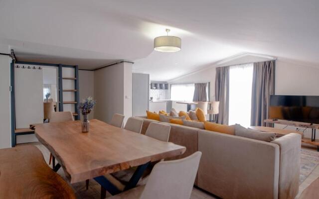 Taksim 11 Suites