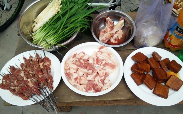 Yalasuo Lvtu Hostel – Meal – Xining