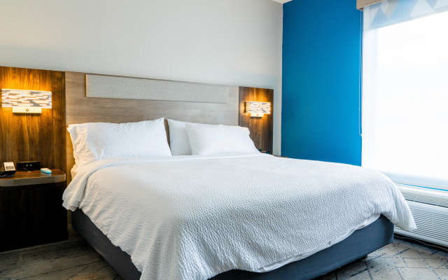 Holiday Inn Express & Suites Hiawassee by IHG