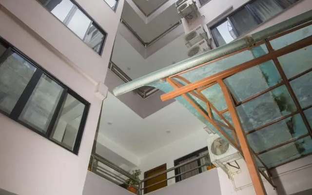 OYO 156 Hotel Sweet Town