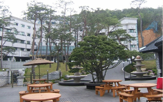 Gunsan Riverhill Hotel