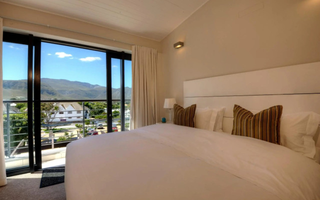 Whale Coast All-Suite-Hotel