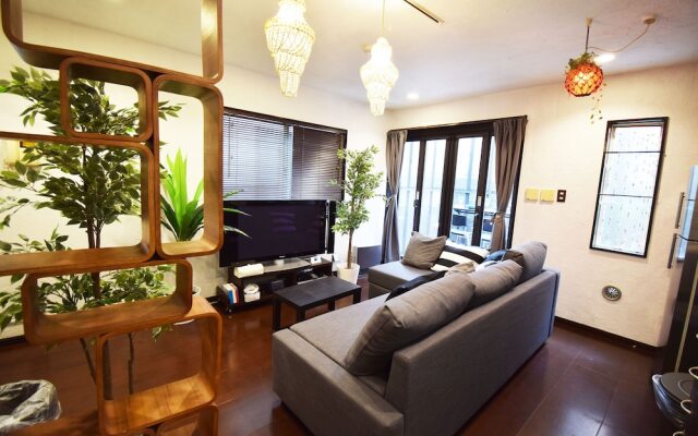 Hachiyama house