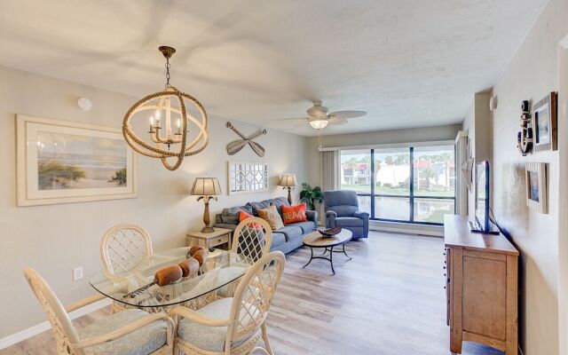 Runaway Bay Resort by BBG