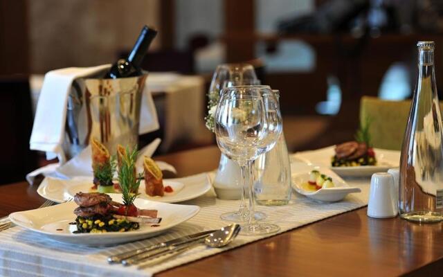 Celik Palace Hotel Convention Center & Thermal SPA