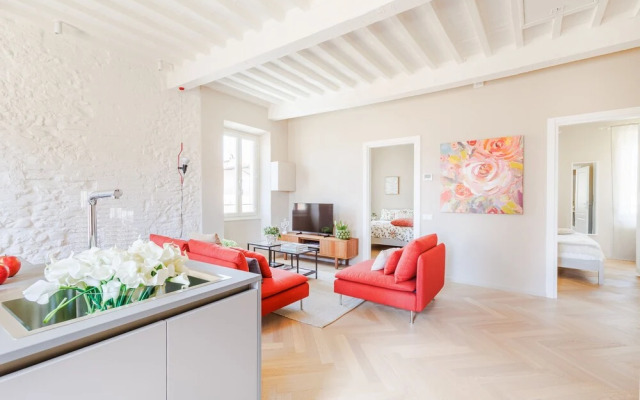 The White Lotus Penthouse