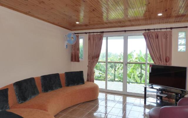 Hibiscus House Seychelles Self Catering