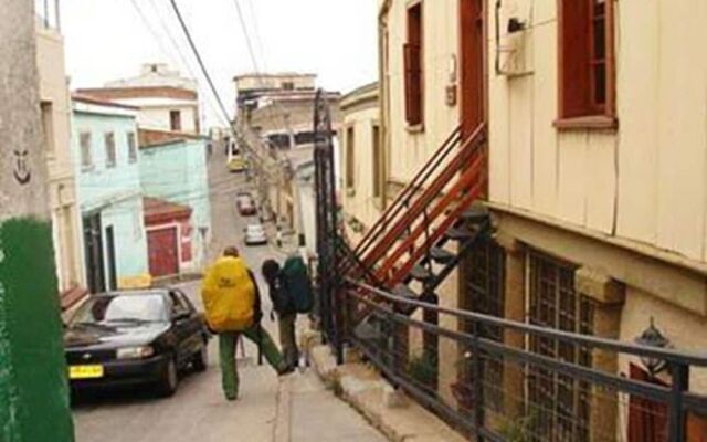 Garivalpo Bed & Breakfast Multicultural