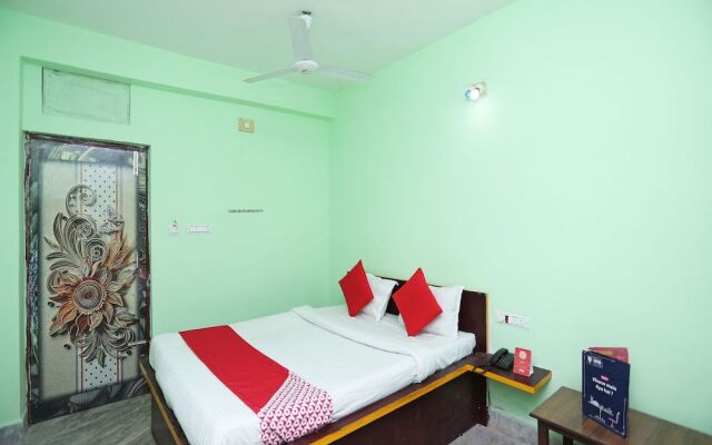 OYO 24642 Manorama Guest House