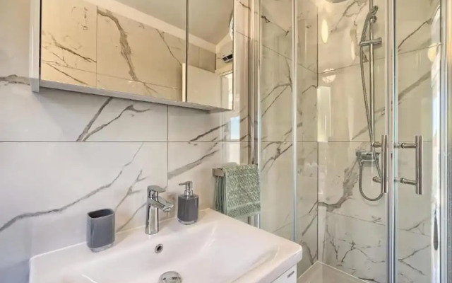 Apartment Domenico - 50 m From the sea