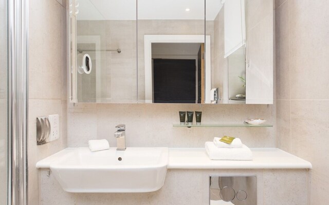 Modern 1BR Flat close to Canary Wharf