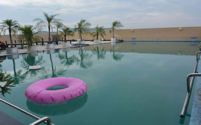 The Lily Hotel