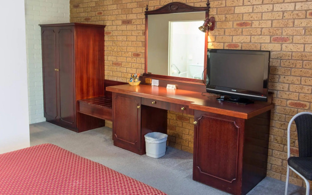 Narrandera Club Motor Inn