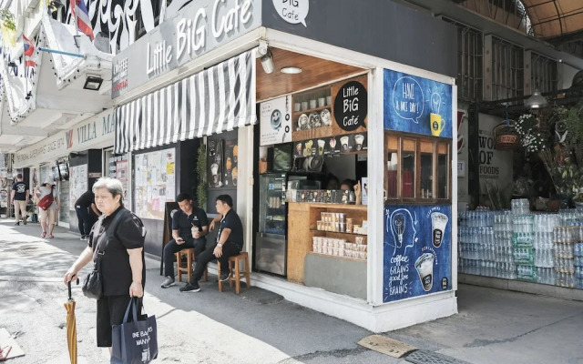 Clover Haus Sukhumvit 33 By Favstay