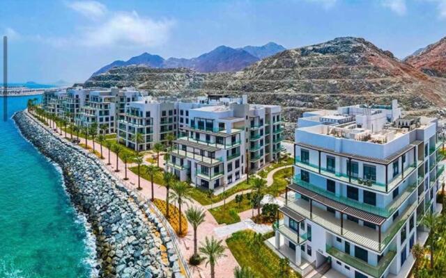 Three-Bedroom Apartment - at address residences