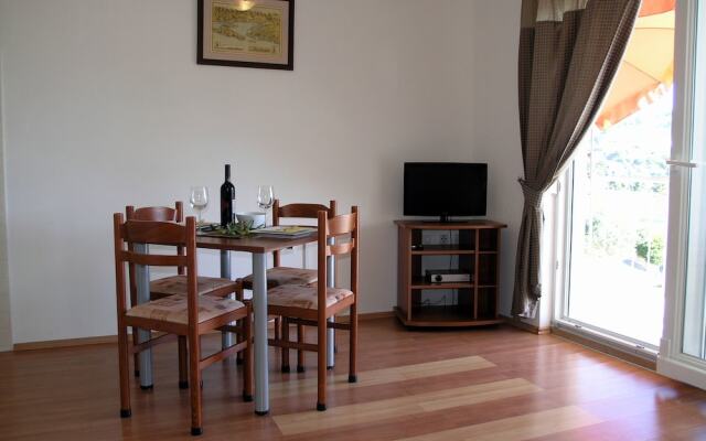 Apartments Marinko