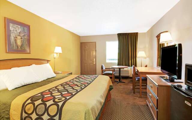 Super 8 By Wyndham Charlotte Downtown Area