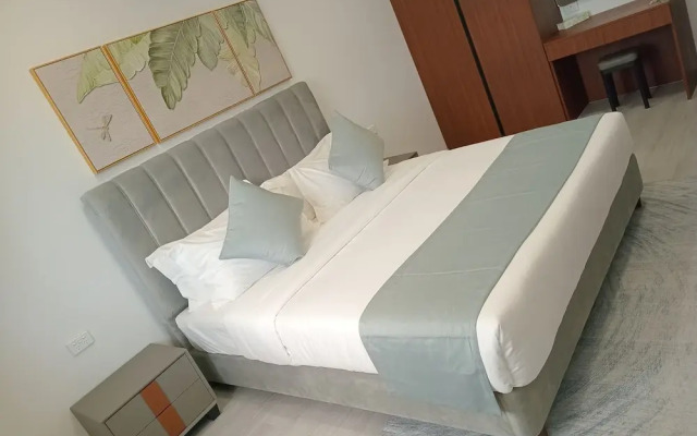 Hibiscus Suites And Residences