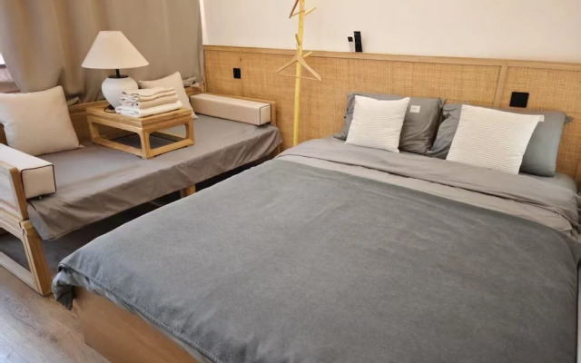 Beijing Hejiali Siheyuan Near Tiananm