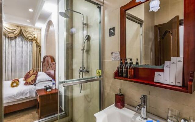 Yanling Bloom Hot Spring Hotel