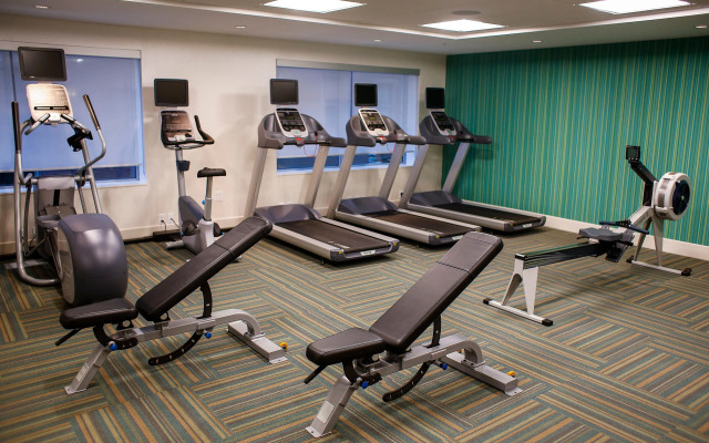 Holiday Inn Express & Suites Louisville Downtown by IHG