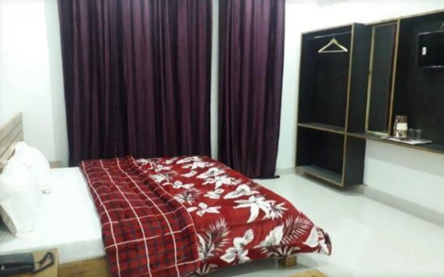 Hotel The Kedar Dev'S
