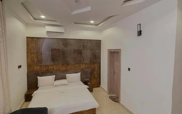 Roseann Gold Hotel And Resort