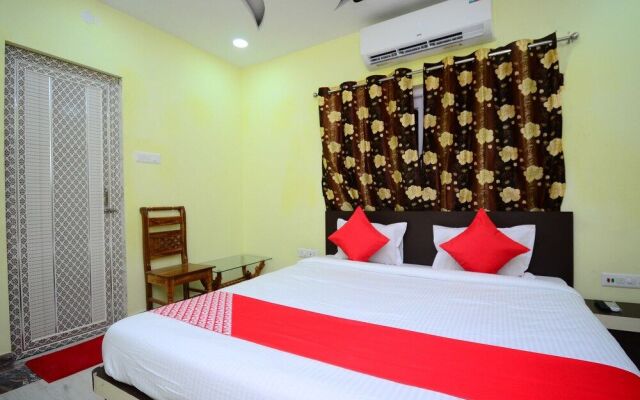 OYO 30742 Amita Guest House
