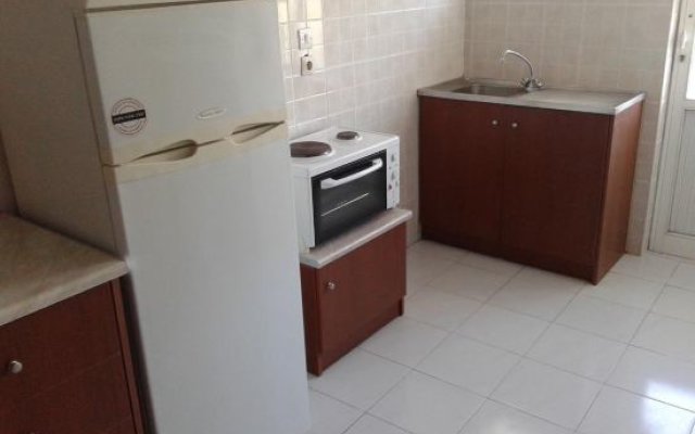 Merryland Studios & Apartments